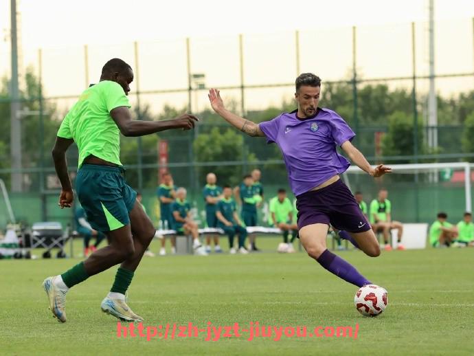 九游jiuyou-NBA中文网内容导览：中文版赛事、新闻与球员资料全收录